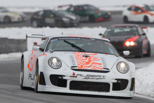 WEK: Sneeuw zorgt voor echte wintereditie in autosportcasino